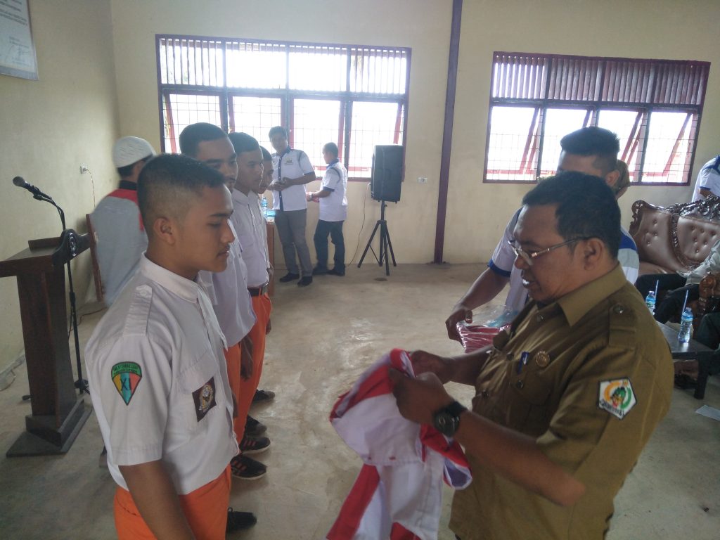 Penyematan Badge Peserta MTU